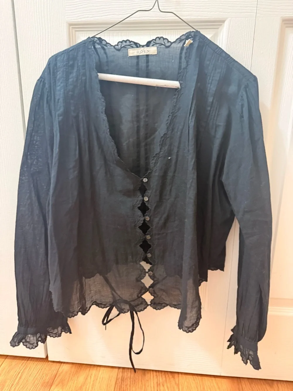 Doen Black Sheer Lace-Trim Button Front Blouse - Picture 3 of 6